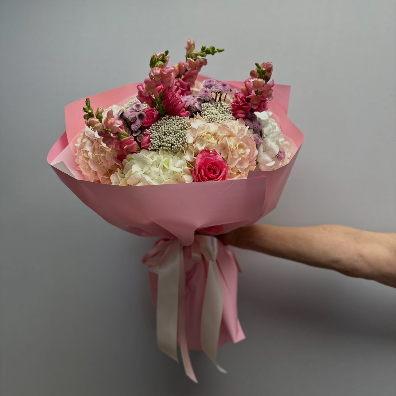 "Dear Mom" bouquet - fuchsia